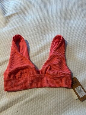 Billabong pink top